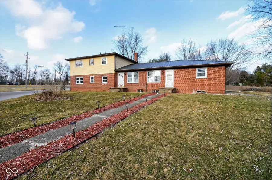 8568 S Academy Way, Ladoga, IN 47954 - #2