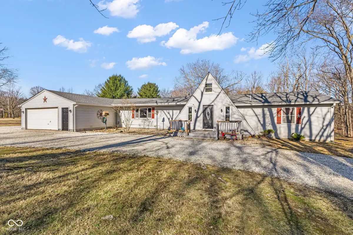 3210 W Kensington Drive, Crawfordsville, IN 47933 - #1