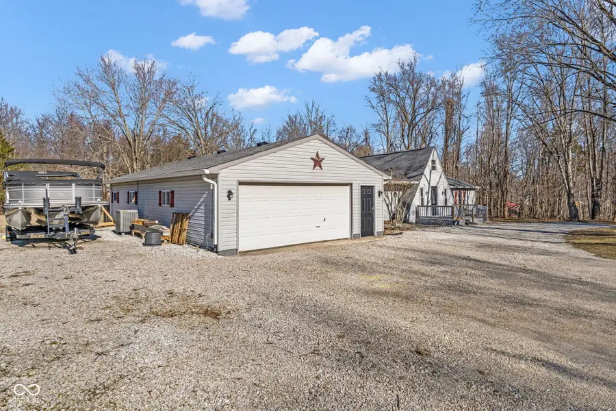 3210 W Kensington Drive, Crawfordsville, IN 47933 - #2