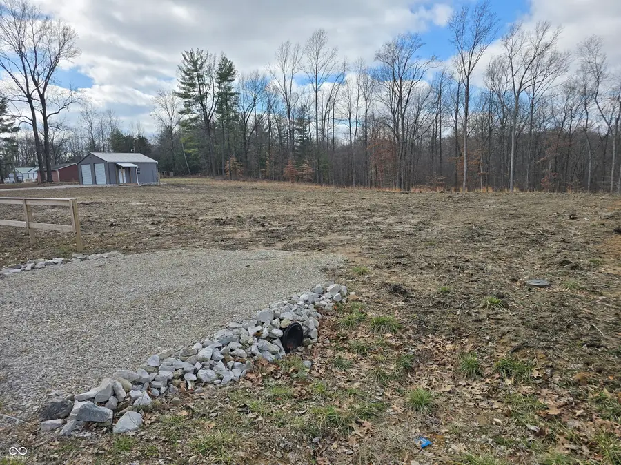 1249 N Lawrence Hollow Drive, Bloomfield, IN 47424 - #2