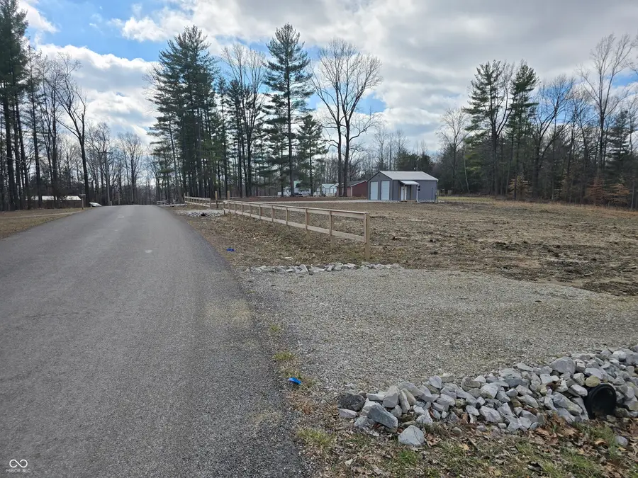 1249 N Lawrence Hollow Drive, Bloomfield, IN 47424 - #3