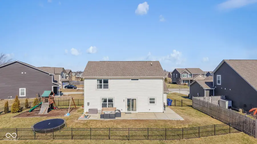 6905 W Wintergreen Court, McCordsville, IN 46055 - #3