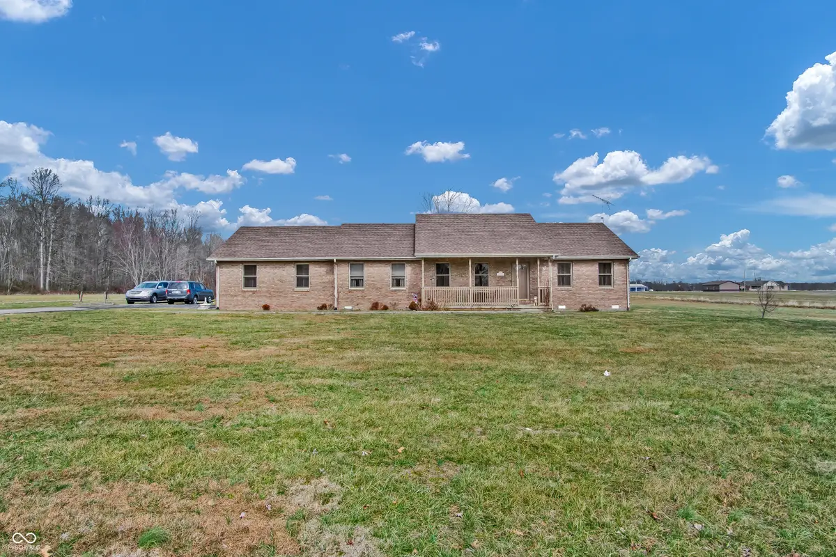 3310 E County Road 225 S, North Vernon, IN 47265 - #1