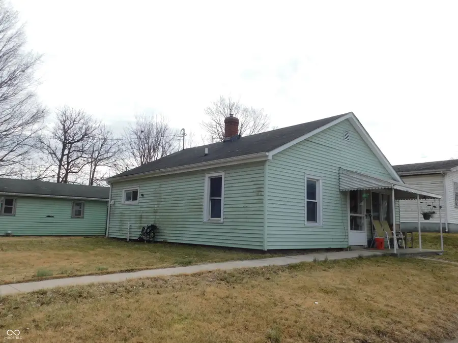 414 N Grant Avenue, Crawfordsville, IN 47933 - #3
