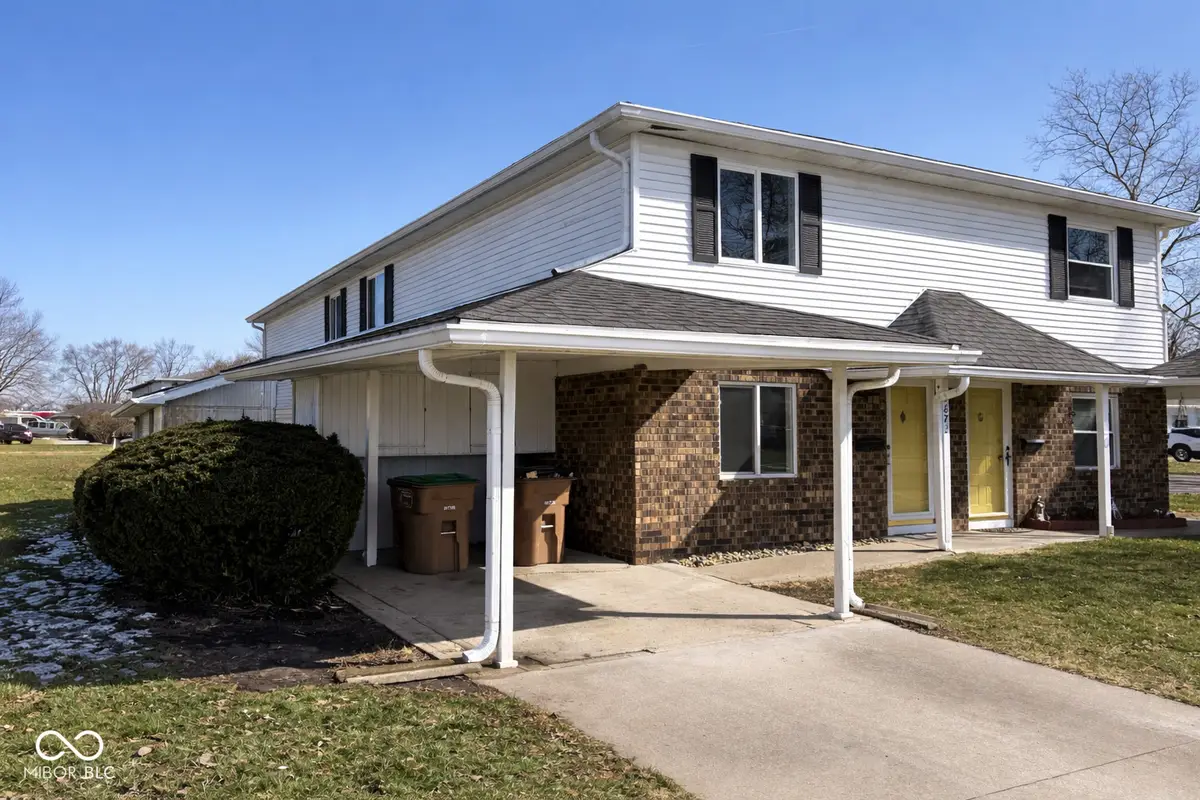 2872 Two Worlds Drive, Columbus, IN 47201 - #1