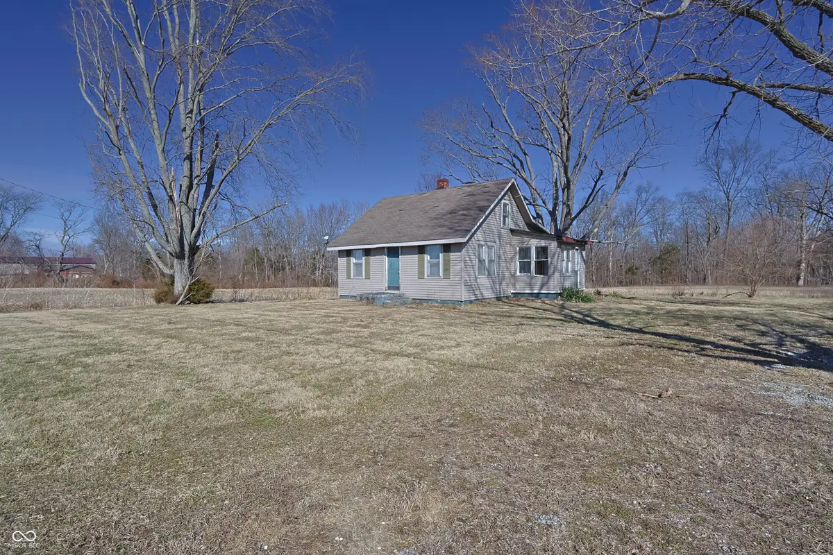 5107 S 450 E, Columbus, IN 47203 - #1