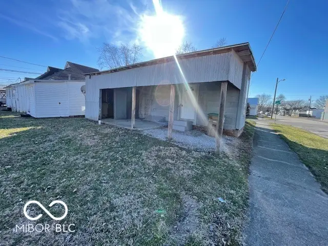 1331 Sycamore Street, Columbus, IN 47201 - #3