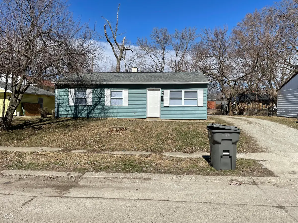8246 E 41st Place, Indianapolis, IN 46226 - #1