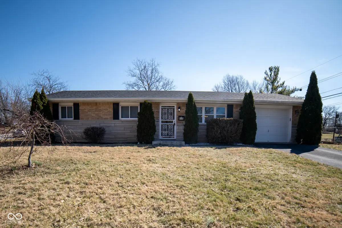 605 Grovewood Drive, Beech Grove, IN 46107 - #1