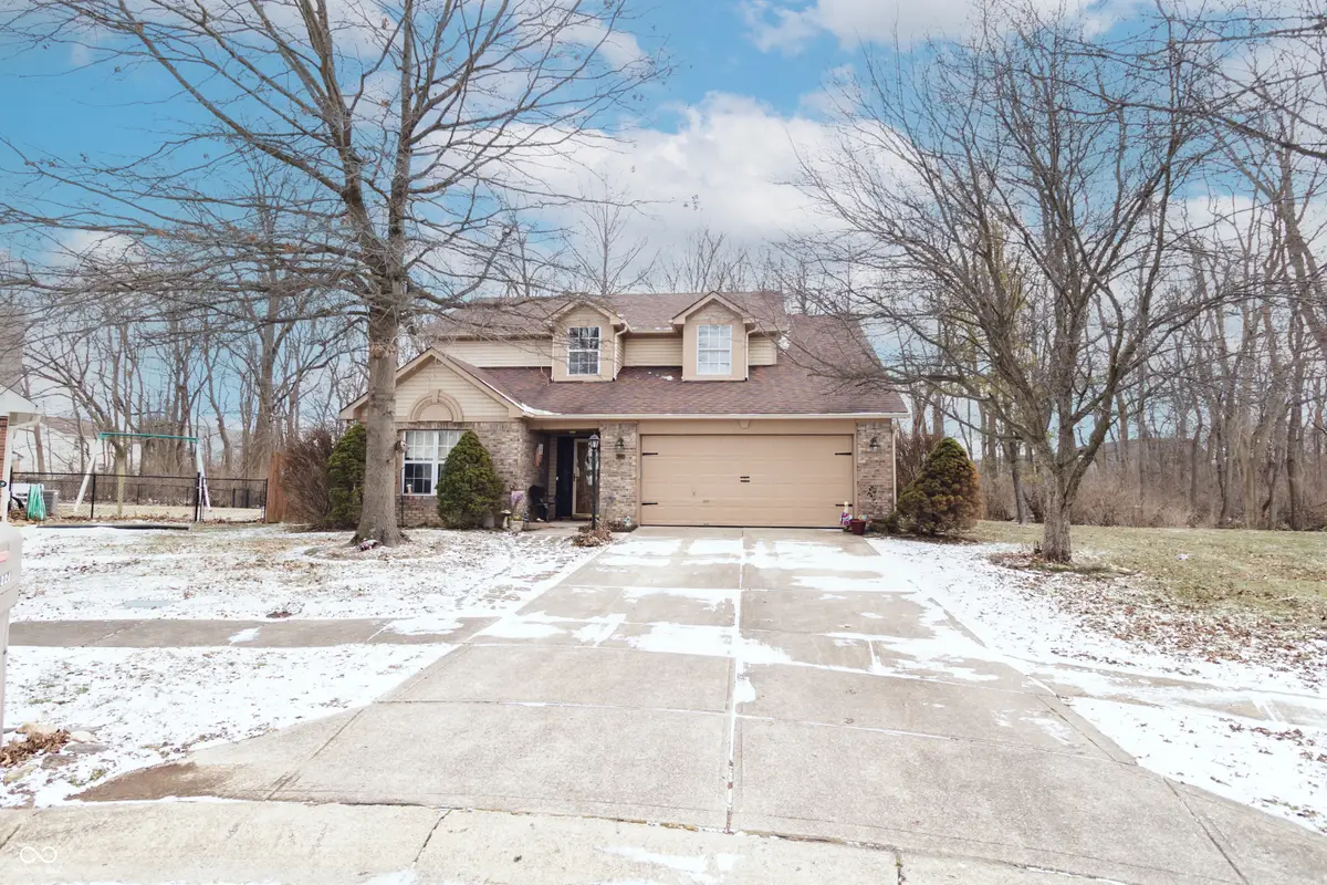 6220 Copper Oaks Court, Indianapolis, IN 46237 - #1