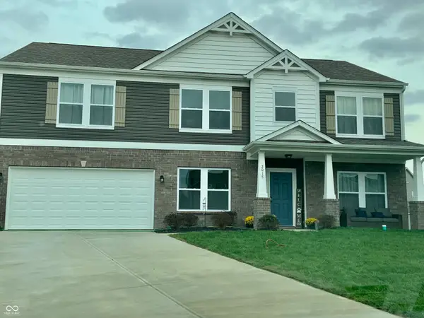 2015 Amur Court, Columbus, IN 47201