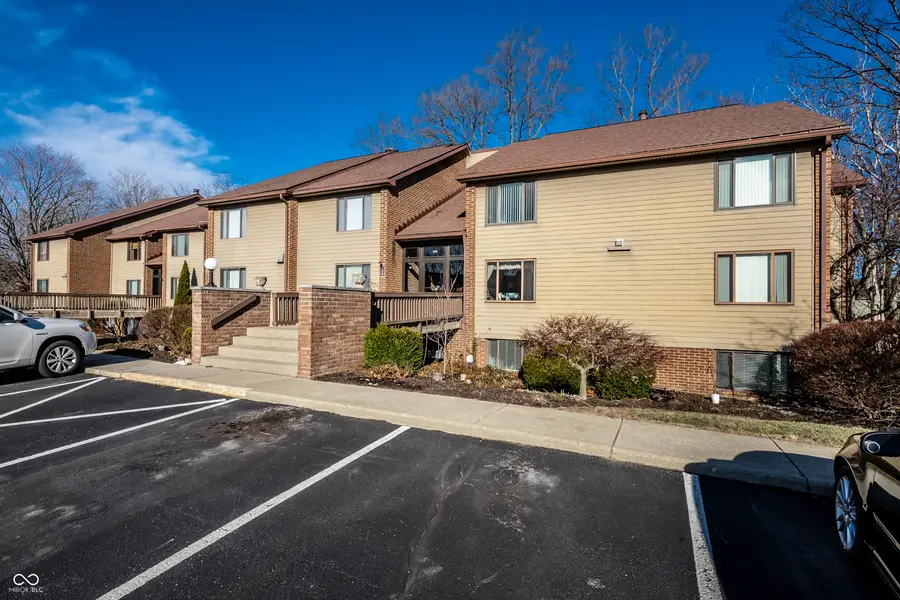 108 Knoll Court #E, Noblesville, IN 46062 - #3