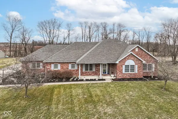 1624 W Country Manor Lane, Anderson, IN 46013