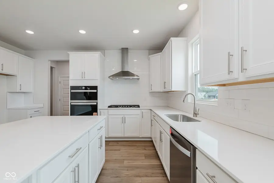 878 Rivendell Drive, Avon, IN 46123 - #2