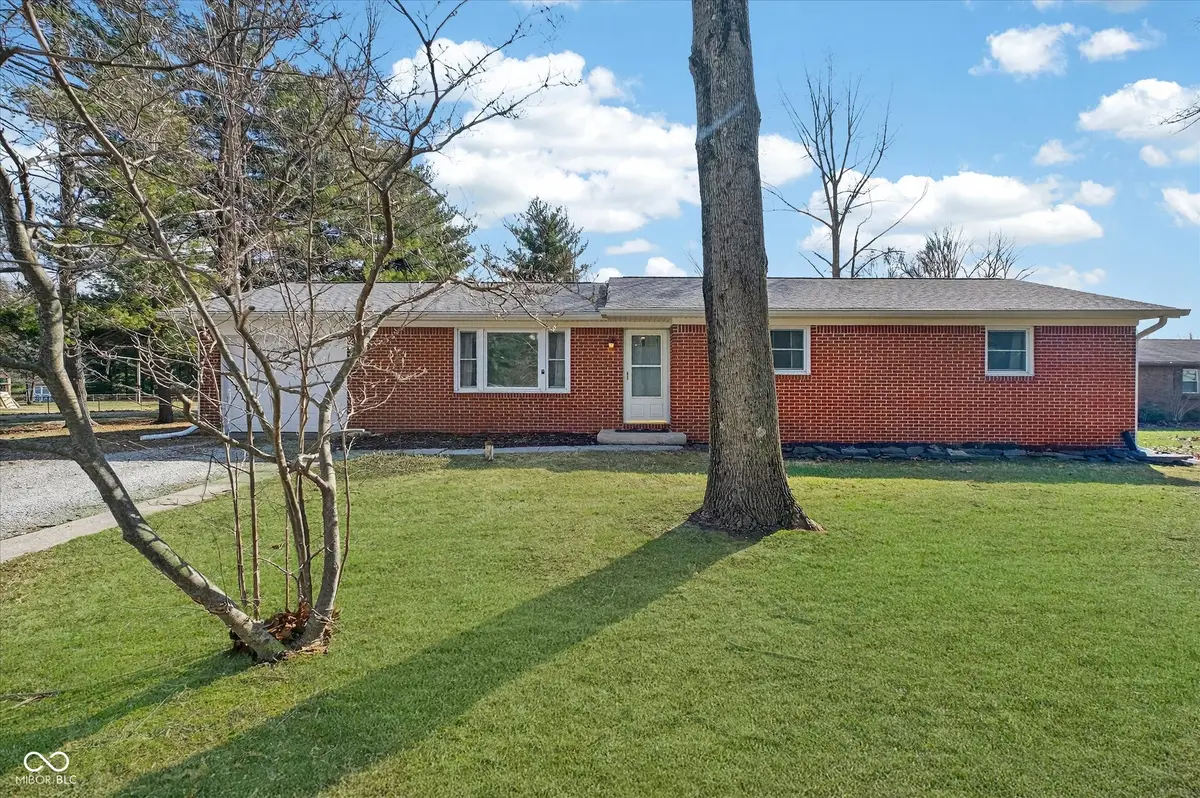 4623 E County Road 100 N, Avon, IN 46123 - #1