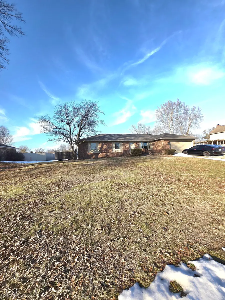 810 Padre Lane, Greenwood, IN 46143 - #2