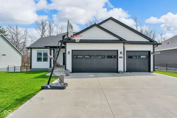 131 Woods Edge Boulevard E, Greencastle, IN 46135