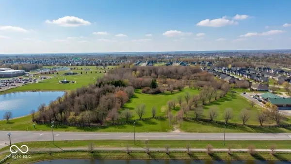 15055 N Gray Road, Noblesville, IN 46062