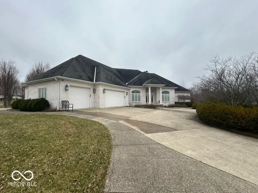 6757 W 900 S, Edinburgh, IN 46124 - #2