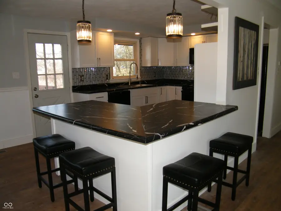 818 Yorkshire Road, Anderson, IN 46012 - #3