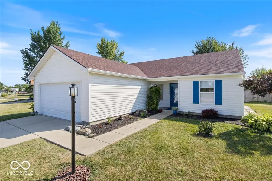 319 Brookstone Drive, Greenfield, IN 46140 - #2