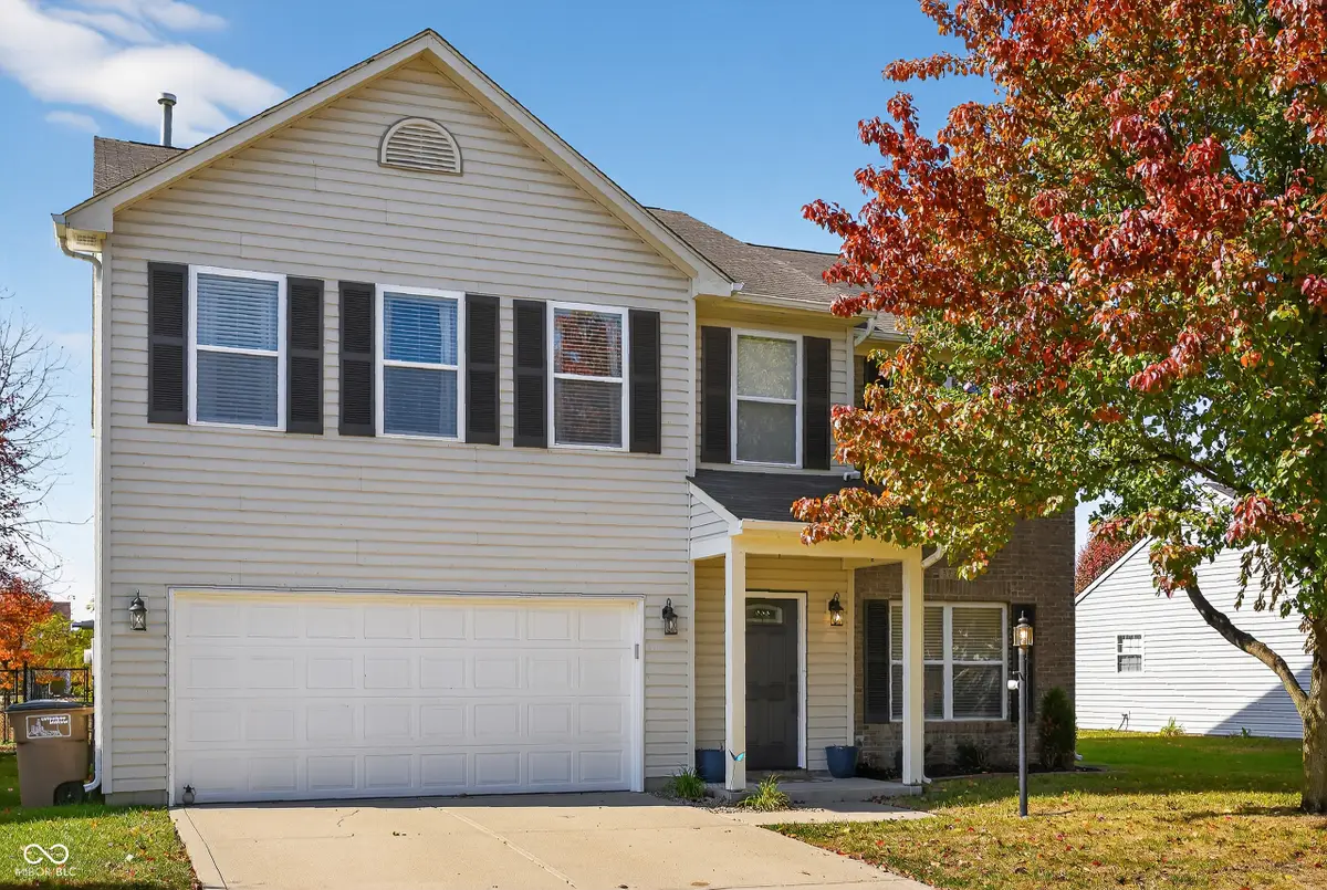 3220 Lakestream Drive, Columbus, IN 47201 - #1