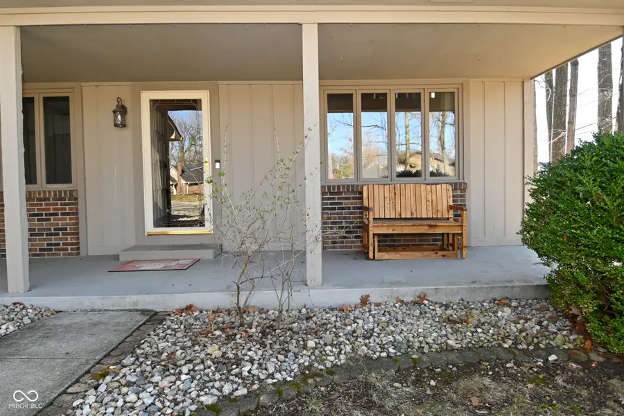 537 Wayside Court, Plainfield, IN 46168 - #3