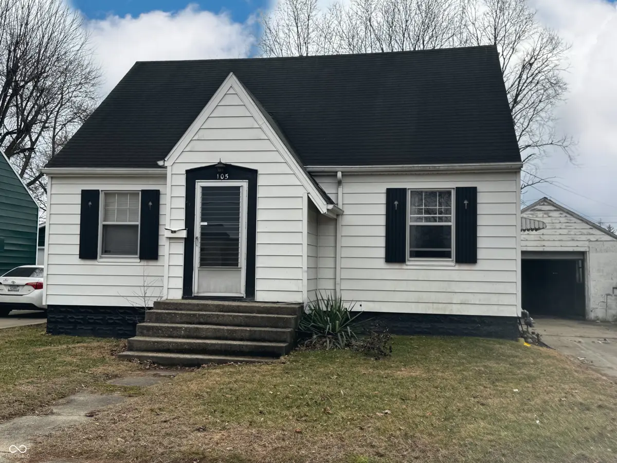 105 E Vinyard Street, Anderson, IN 46012 - #1