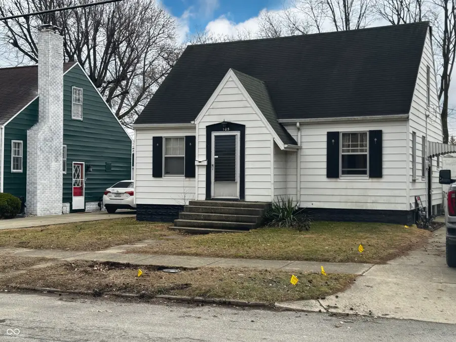 105 E Vinyard Street, Anderson, IN 46012 - #2