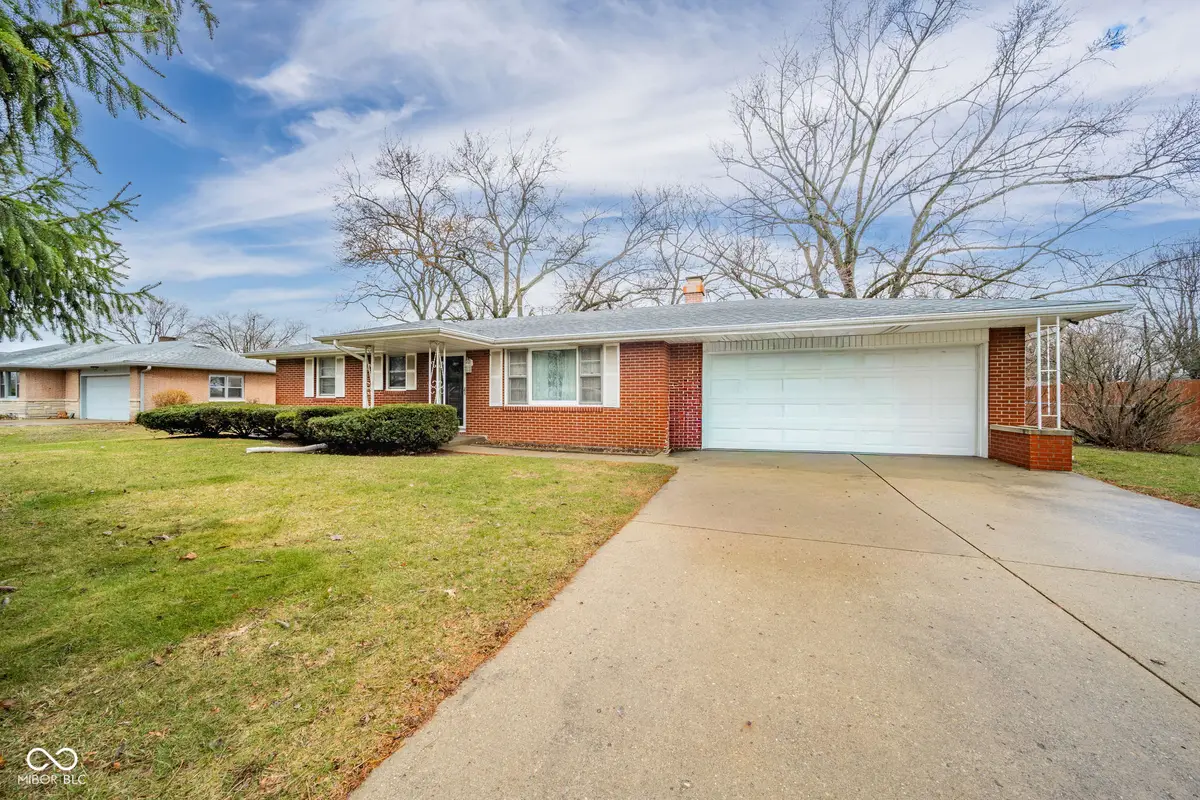 1920 E 49th Street, Anderson, IN 46013 - #1