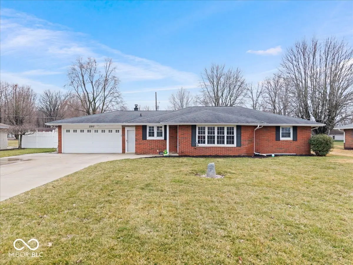 257 E 75th Street, Anderson, IN 46013 - #1