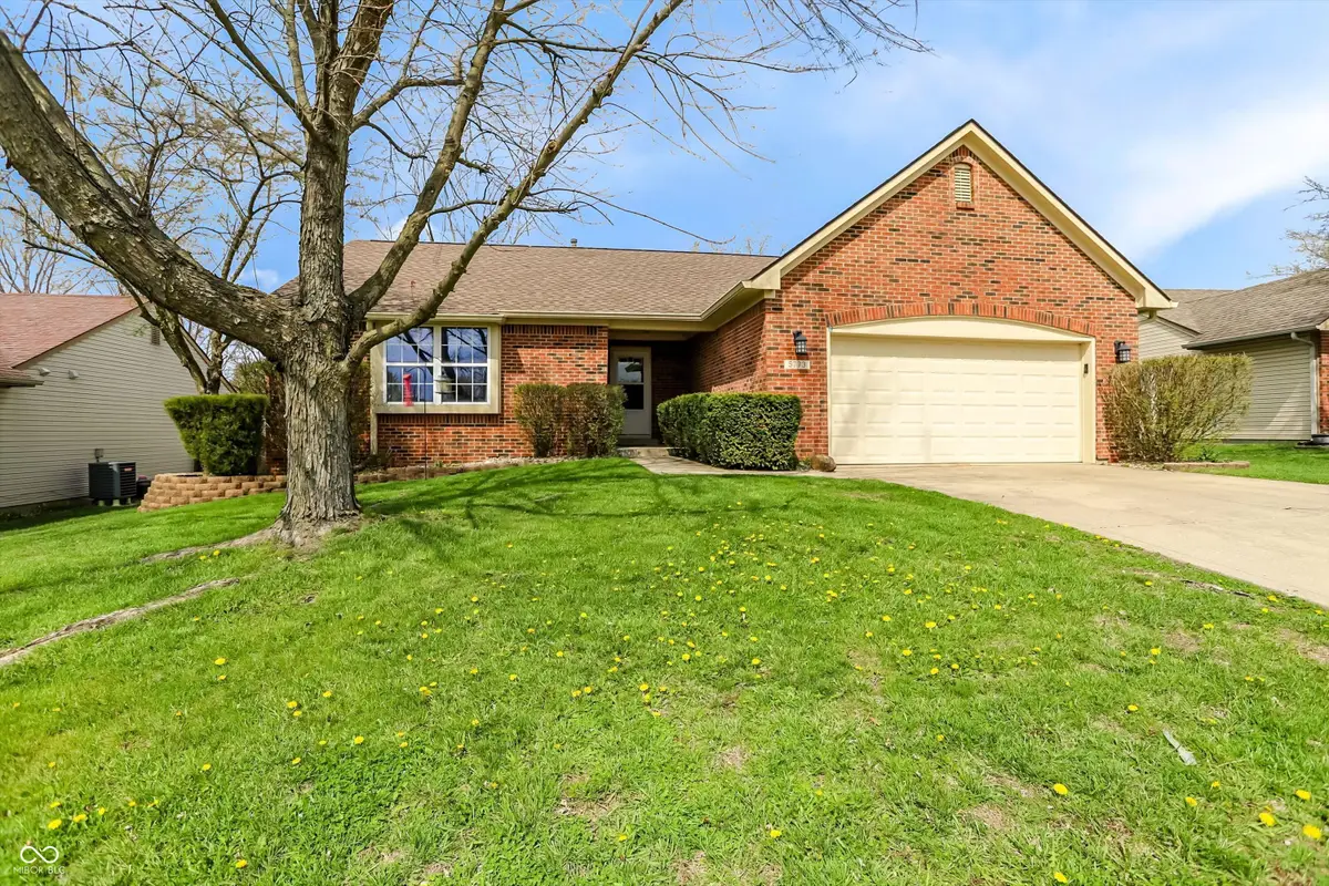 5773 Saint Simons Drive, Indianapolis, IN 46237 - #1
