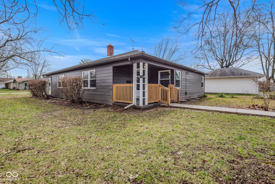 525 25th Street, Columbus, IN 47201 - #3