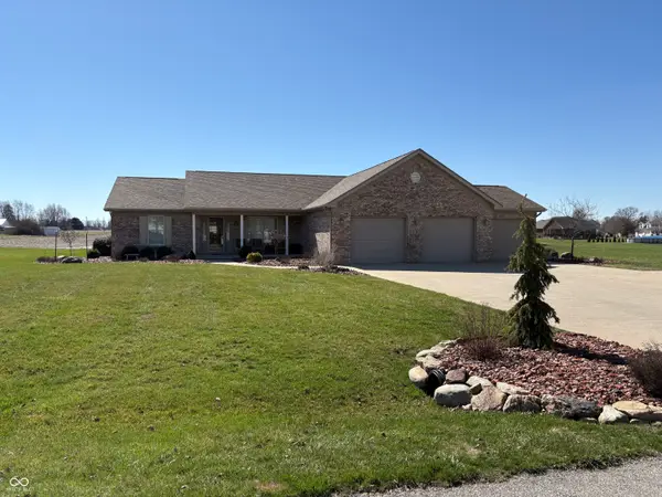 1056 S Smith Drive, Rushville, IN 46173