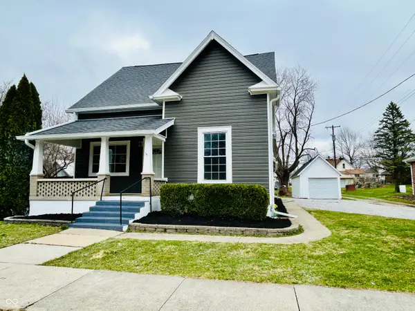 11 N Indiana Street, Roachdale, IN 46172