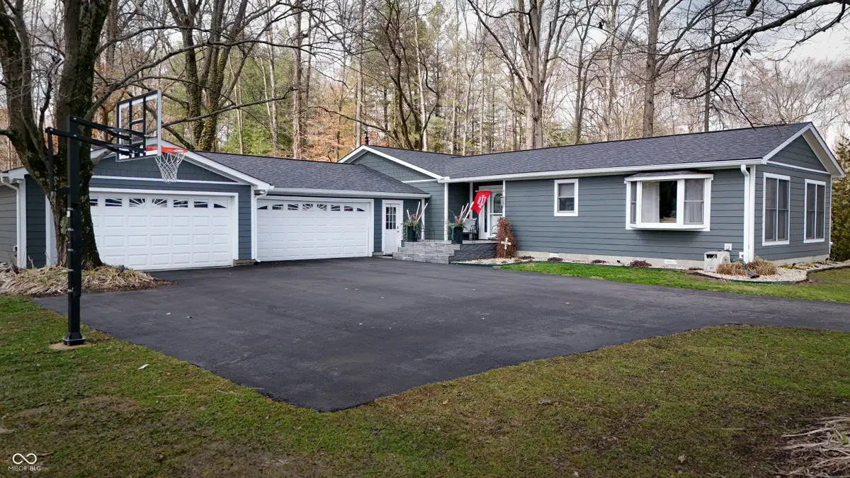 8910 S 500 W, Columbus, IN 47201 - #1