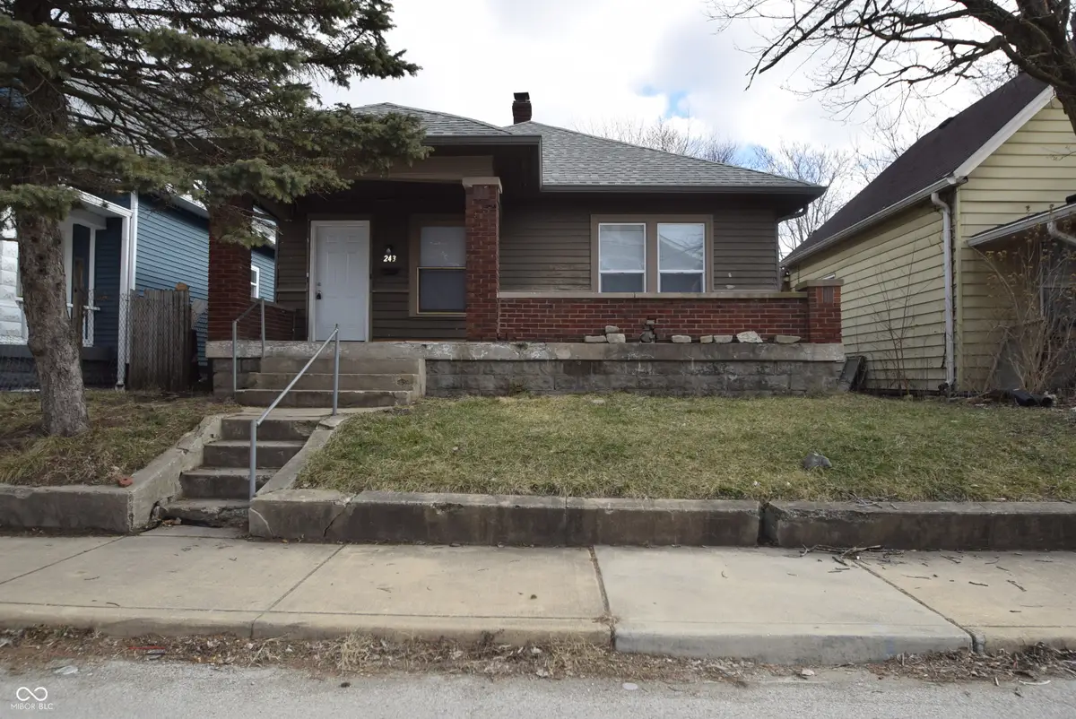 243 Hendricks Place, Indianapolis, IN 46201 - #1