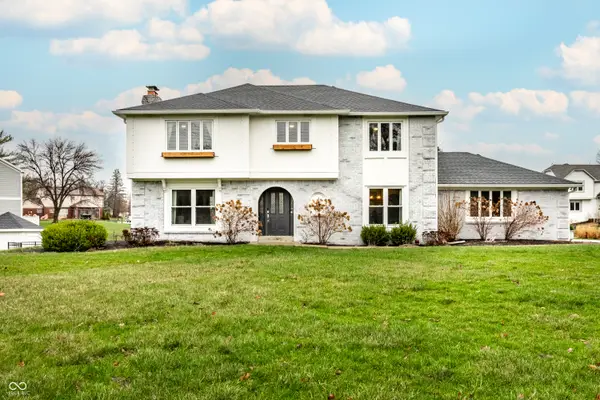 7 Greyhound Circle, Carmel, IN 46032