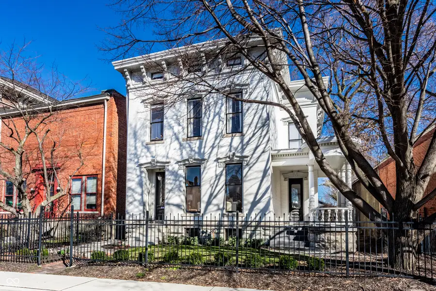 214 E St Joseph Street, Indianapolis, IN 46202 - #3