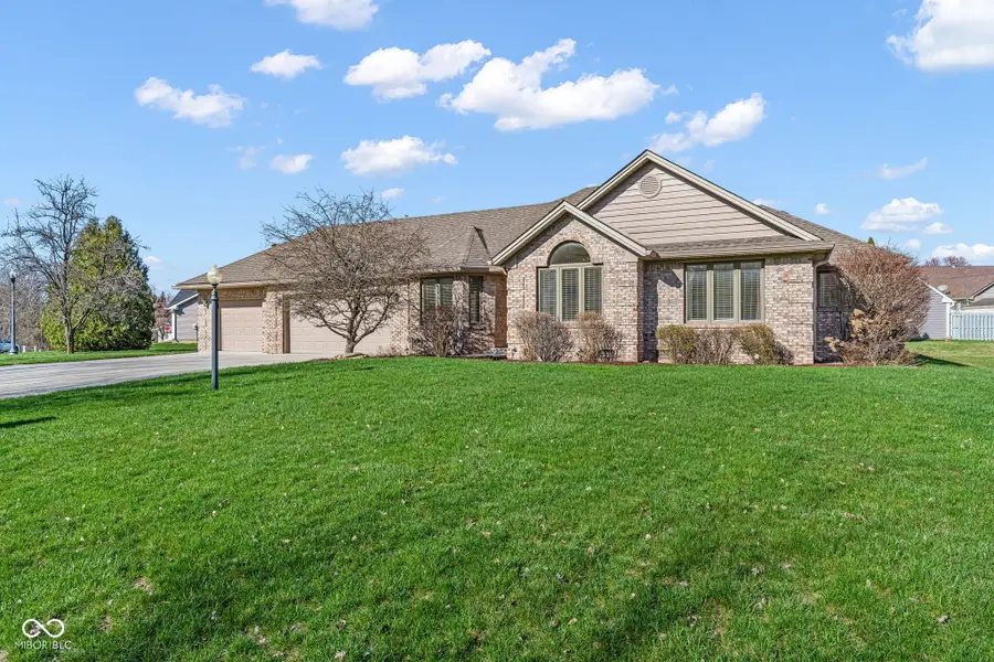 825 Robin Wood Place, Greencastle, IN 46135 - #2