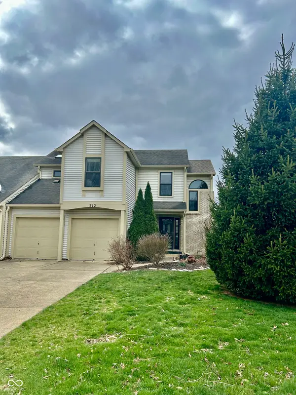 312 Carriage Lane, Franklin, IN 46131