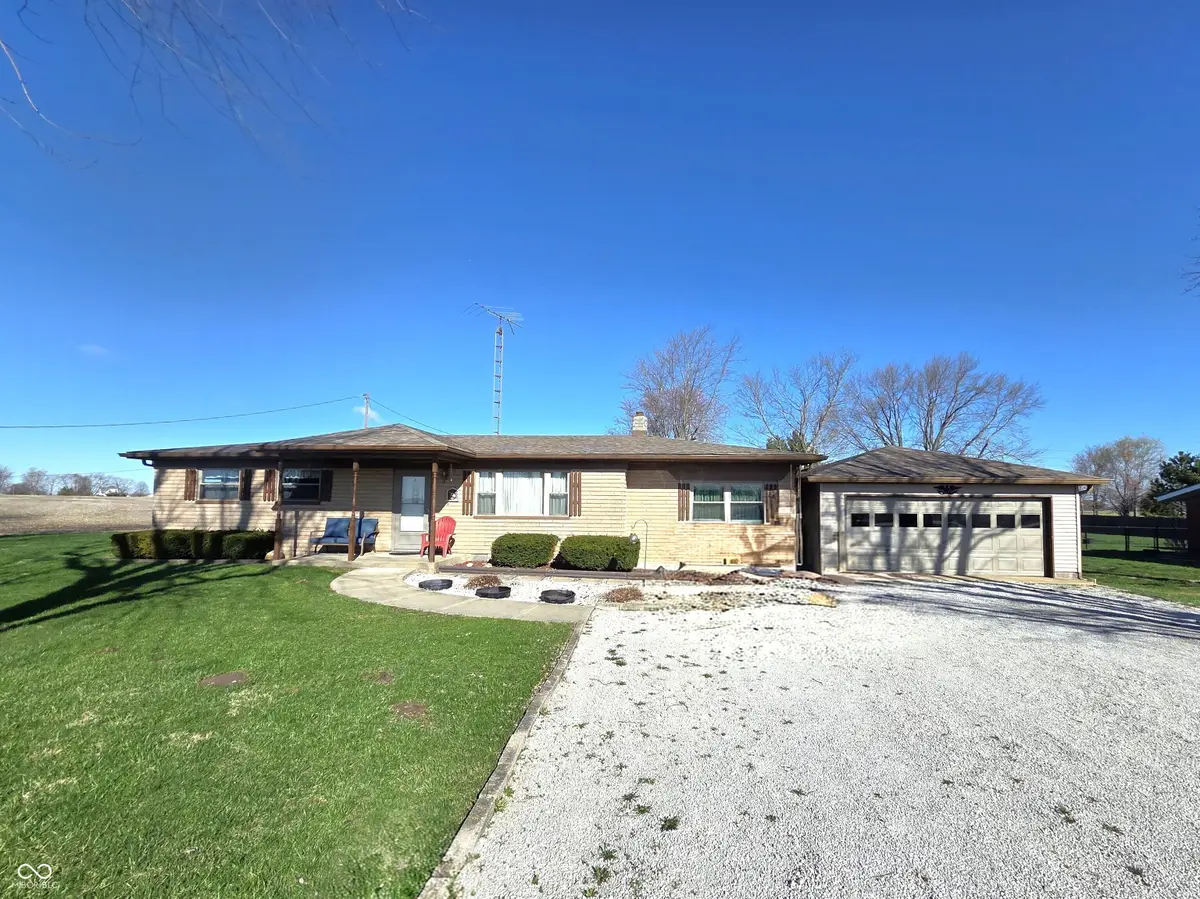 2740 E 250 S, Shelbyville, IN 46176 - #1