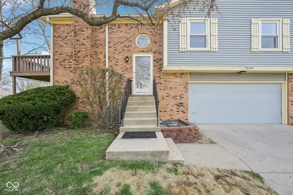 7449 Prairie Lake Drive, Indianapolis, IN 46256