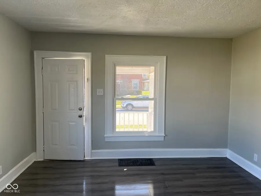 2105 Central Avenue, Anderson, IN 46016 - #2