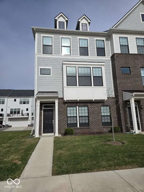 3271 Morab Drive, Zionsville, IN 46077