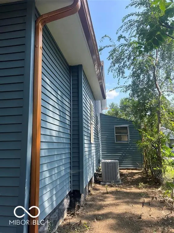 2205 Hendricks Street, Anderson, IN 46016 - #3