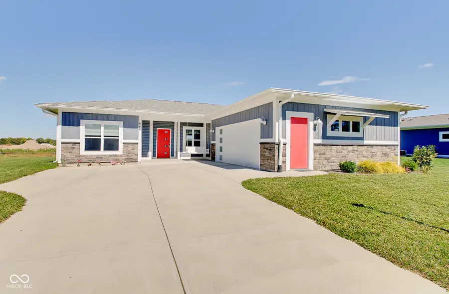 646 N Sobota Way, Trafalgar, IN 46181 - #2