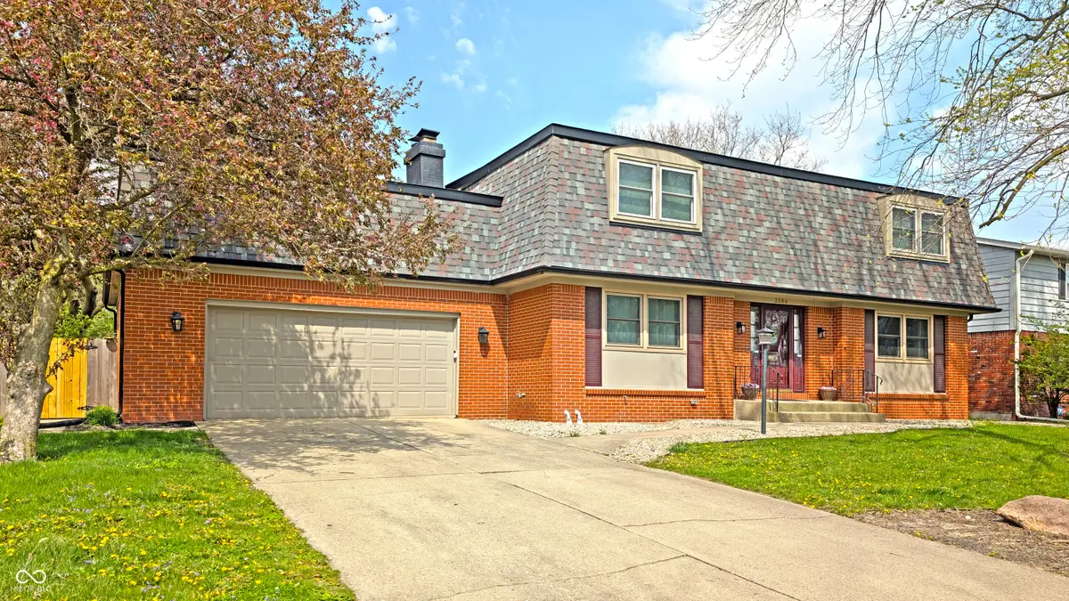 3204 W Twickingham Drive, Muncie, IN 47304 - #1