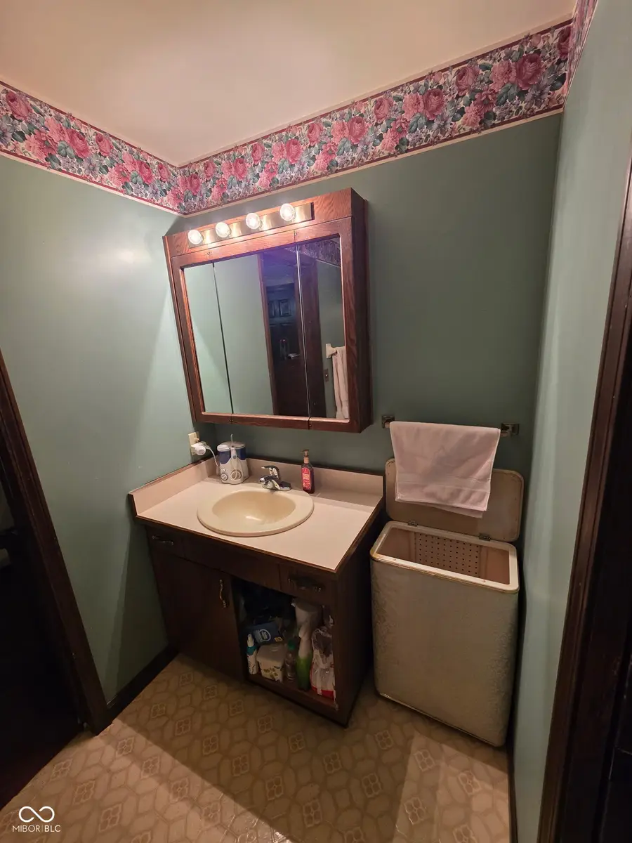 1007 Parkway Drive, Anderson, IN 46012 - #3