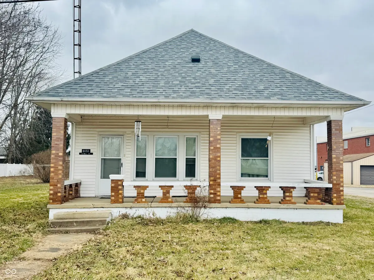 6658 N Mill Street, Seymour, IN 47274 - #1